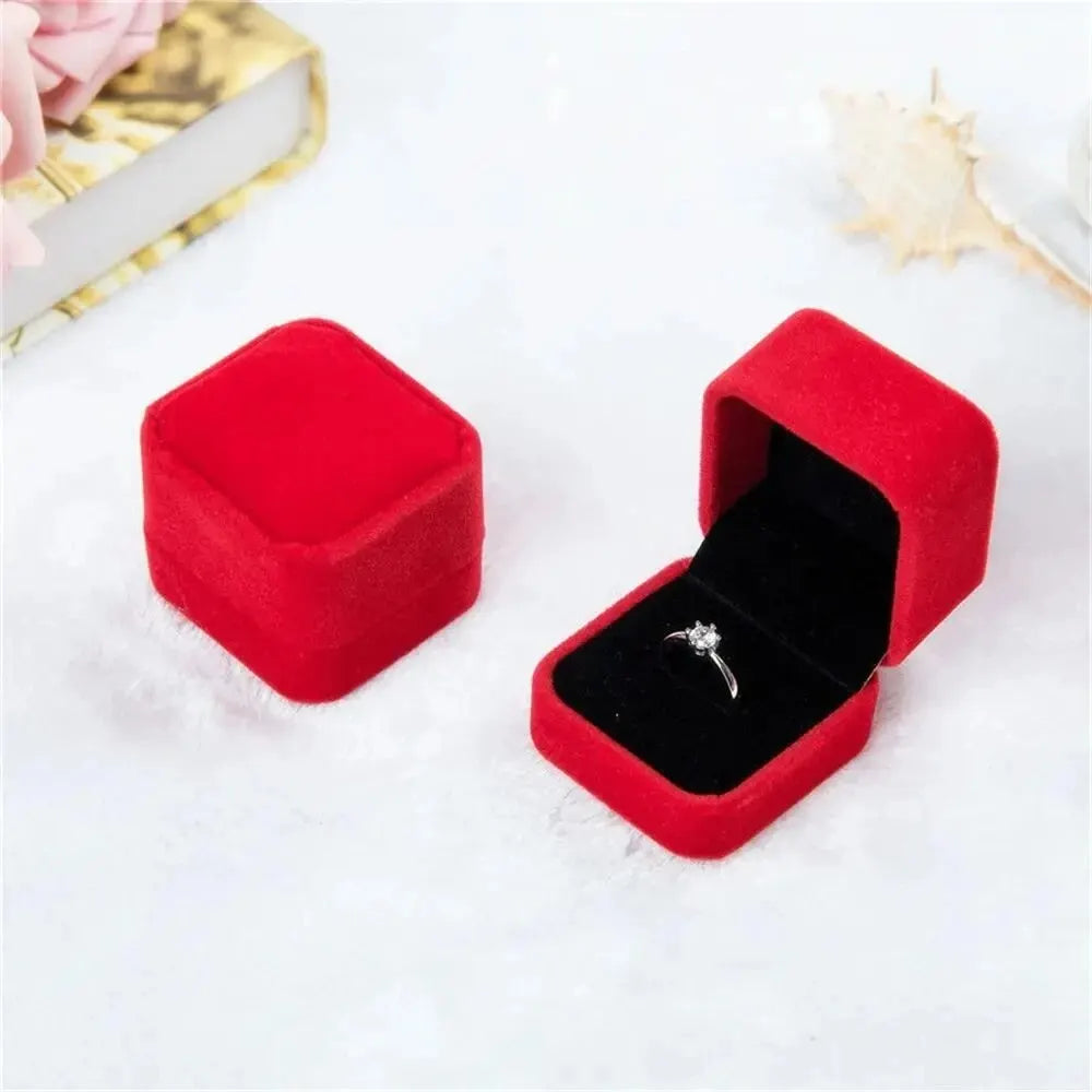Écrin à bague en velours