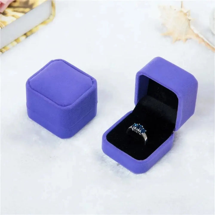 Écrin à bague en velours