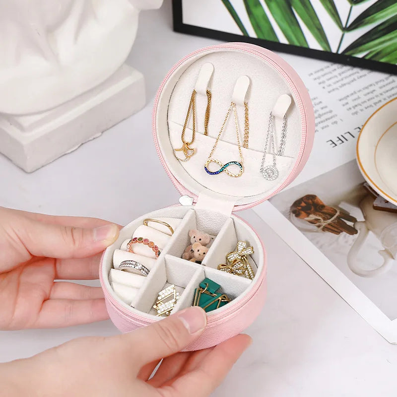 Petite boîte à bijoux en forme de rond